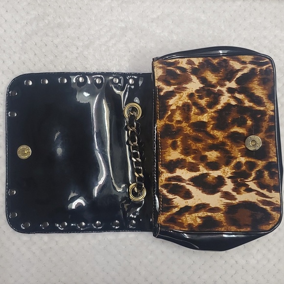 Betsy Johnson Leopard print Purse - Picture 3 of 7